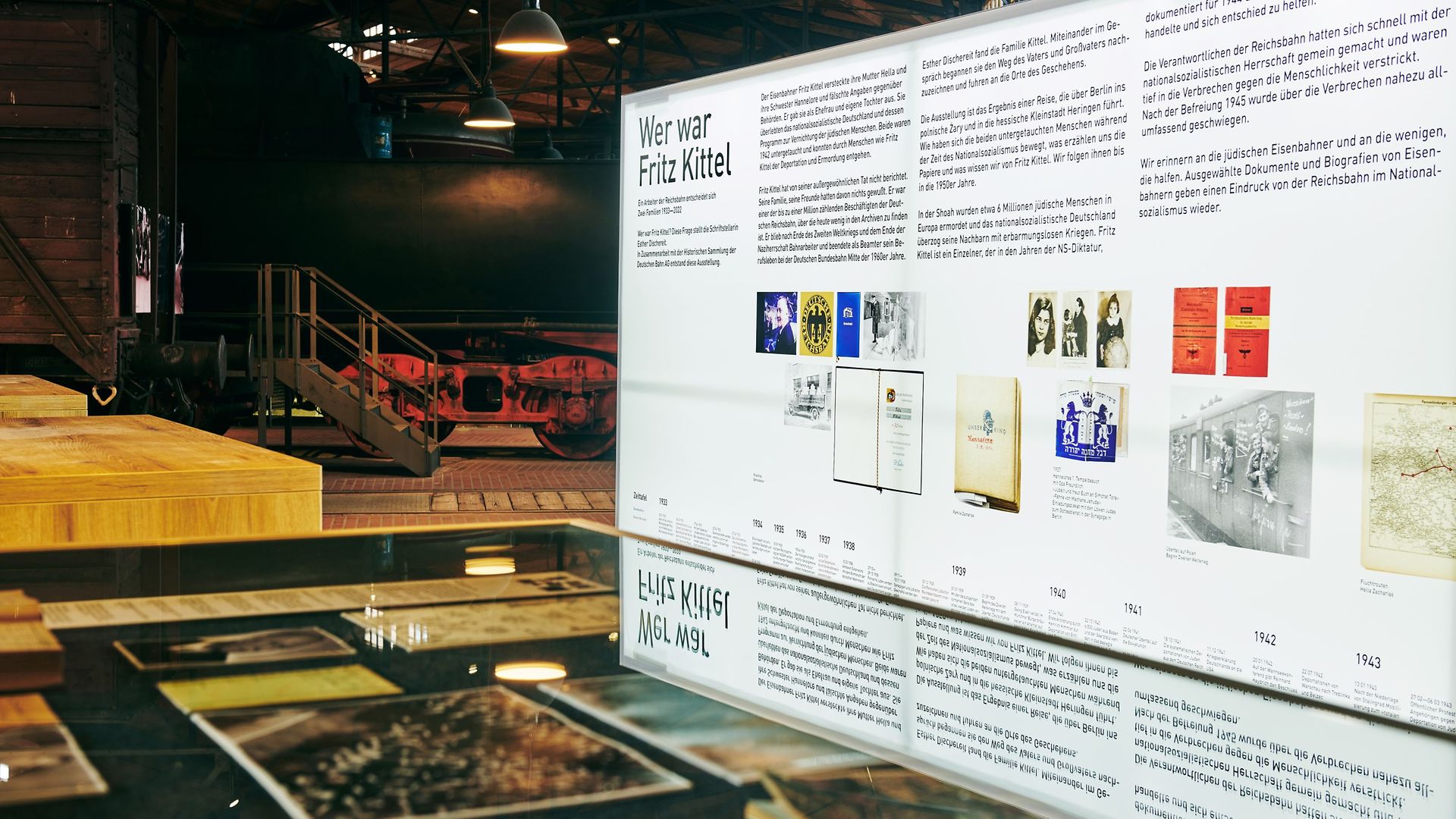 Ausstellungswand