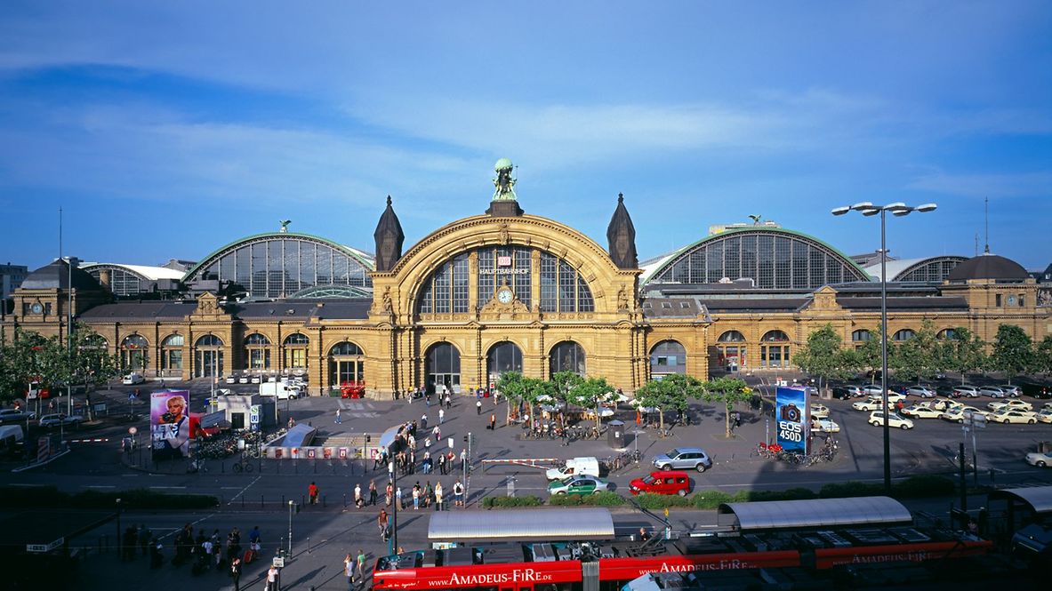 Außenansicht Frankfurt Main Hbf