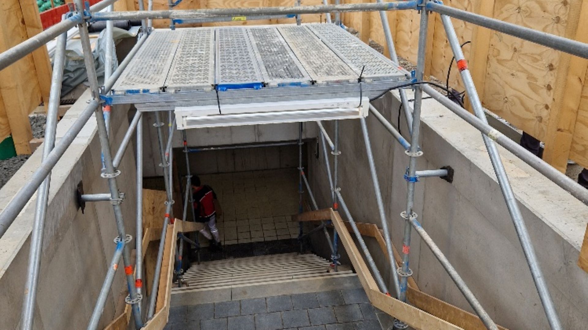 Blick in die wiedereröffneten Personenunterführung