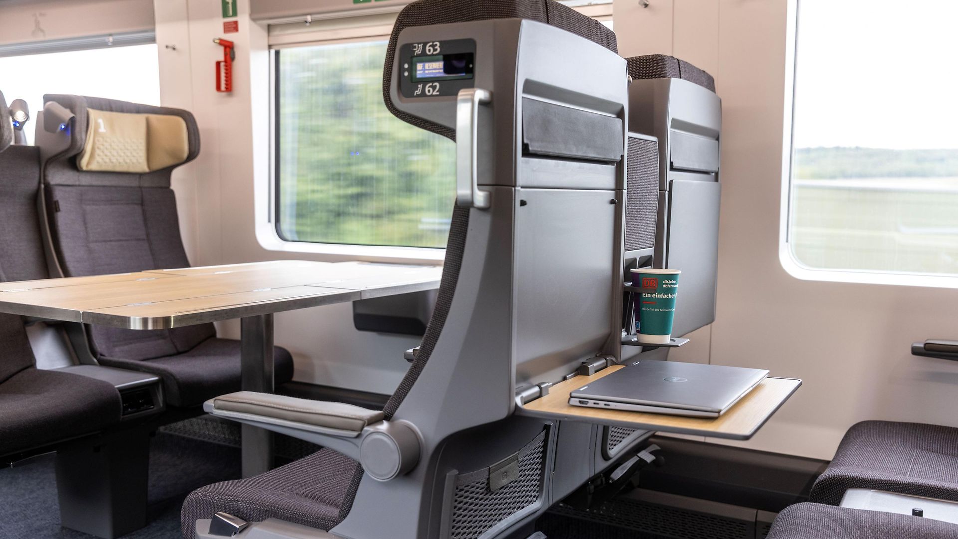 1. Klasse im neuen ICE L