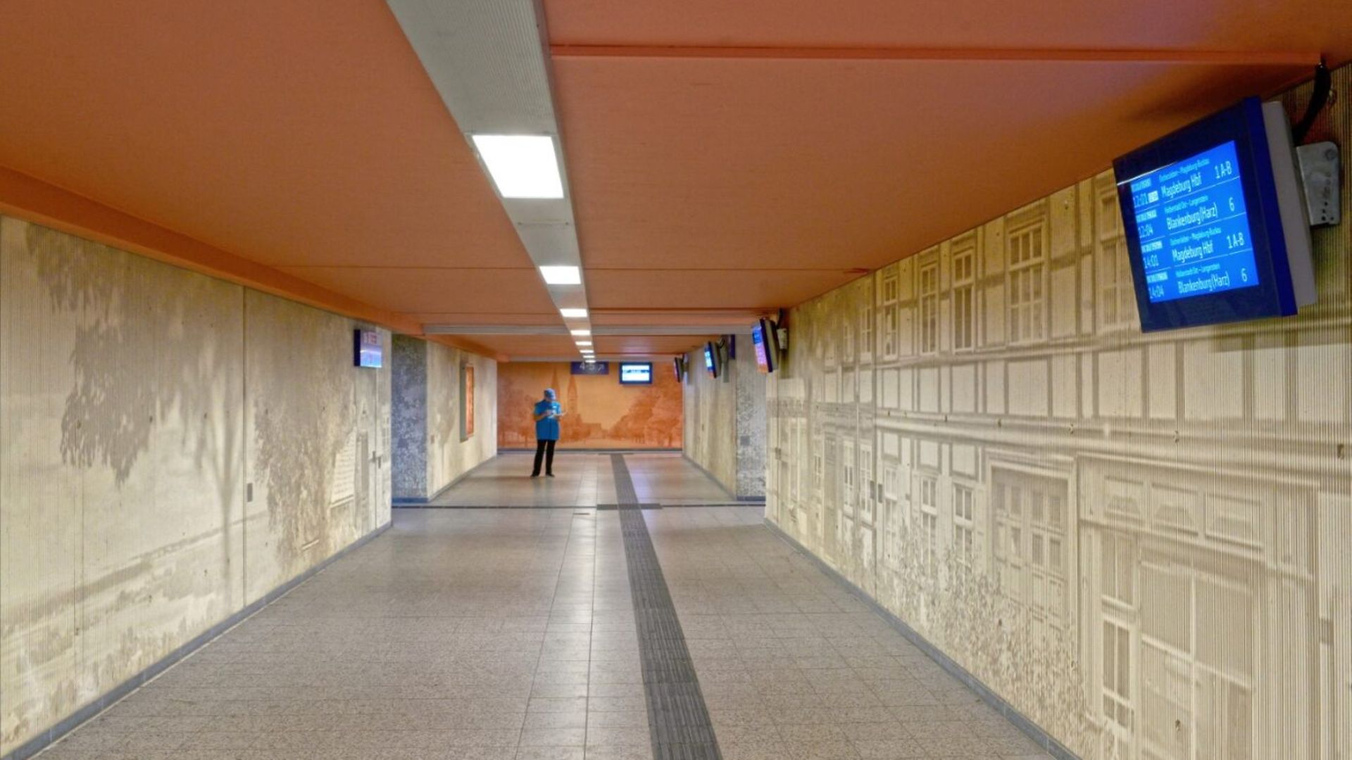 Halberstadt Hauptbahnhof - Personenunterführung