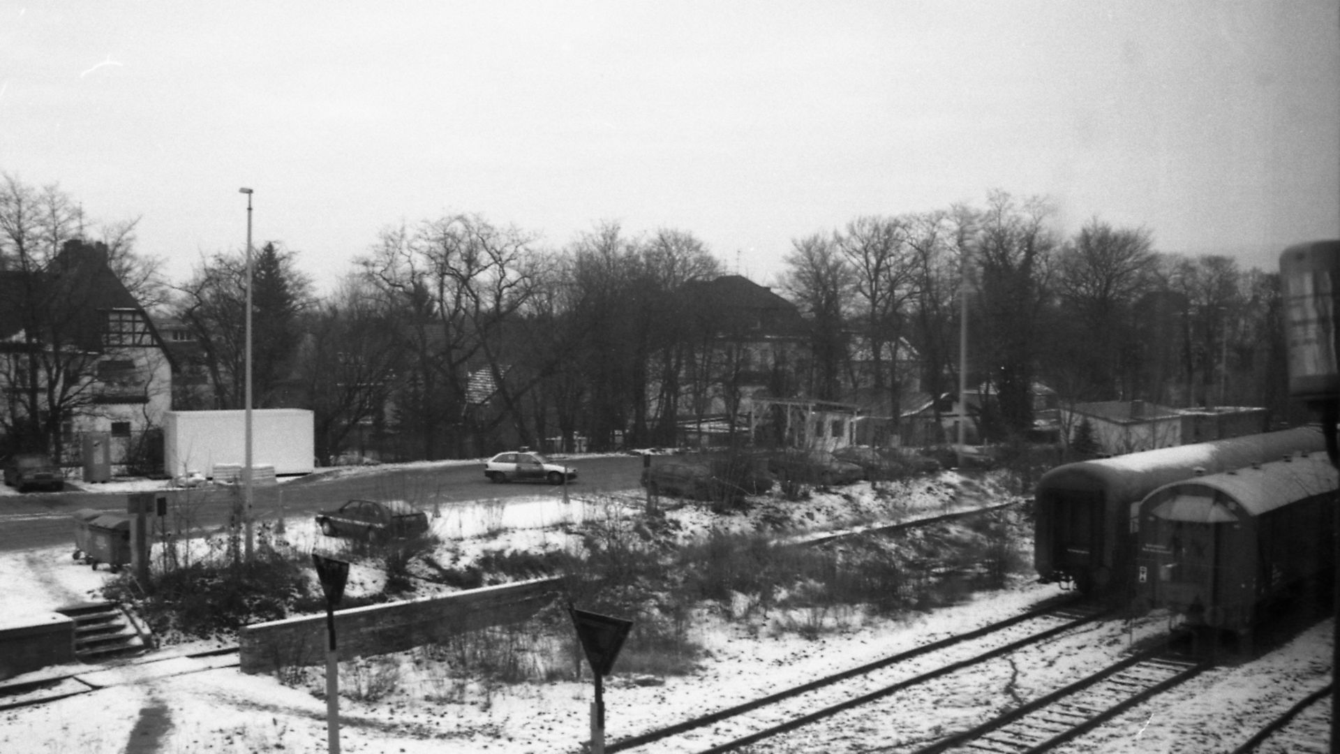 Blick vom Stellwerk auf die zukünftige Gedenkstätte 1997